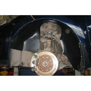 Подкрылок Toyota Auris 03/2007-> (передний левый) короткий - (не закрывает 30 см передней части) Novline